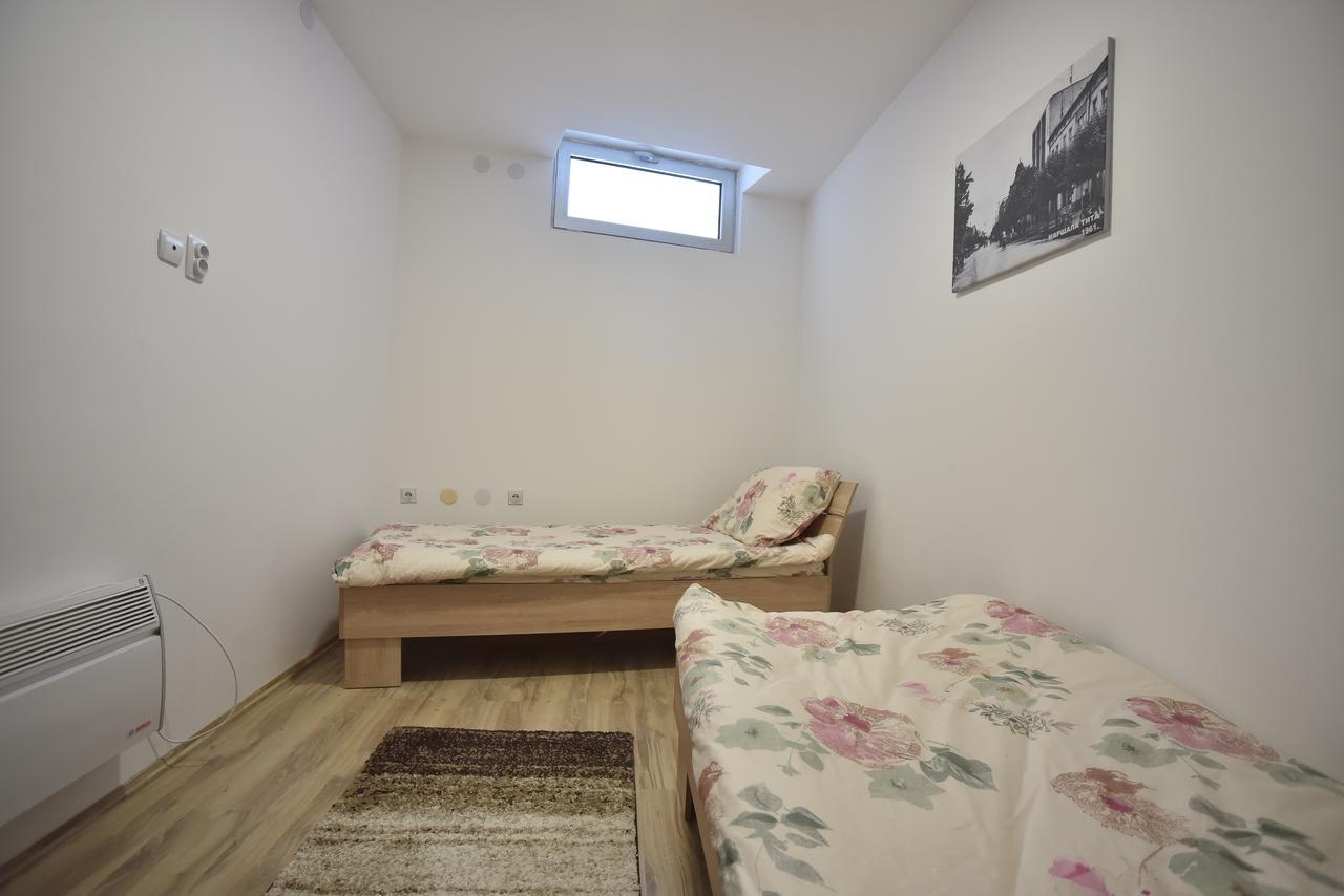 City Center Apartments Pirot Esterno foto