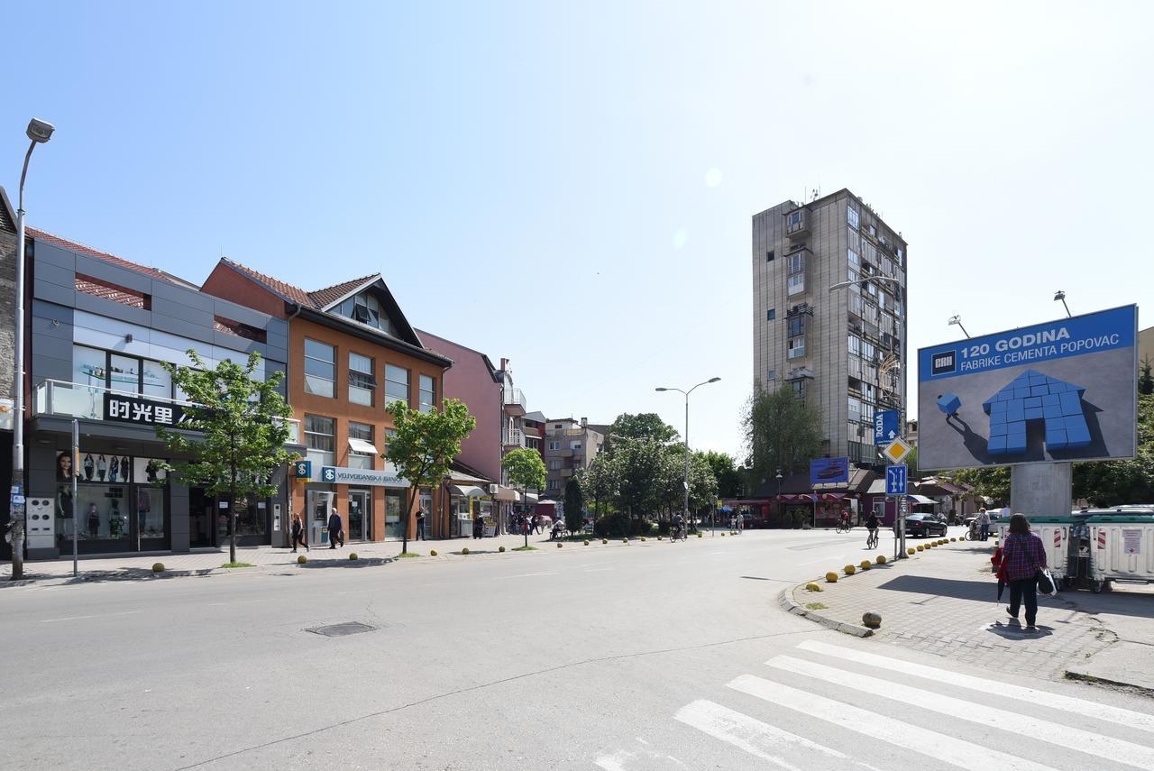 City Center Apartments Pirot Esterno foto