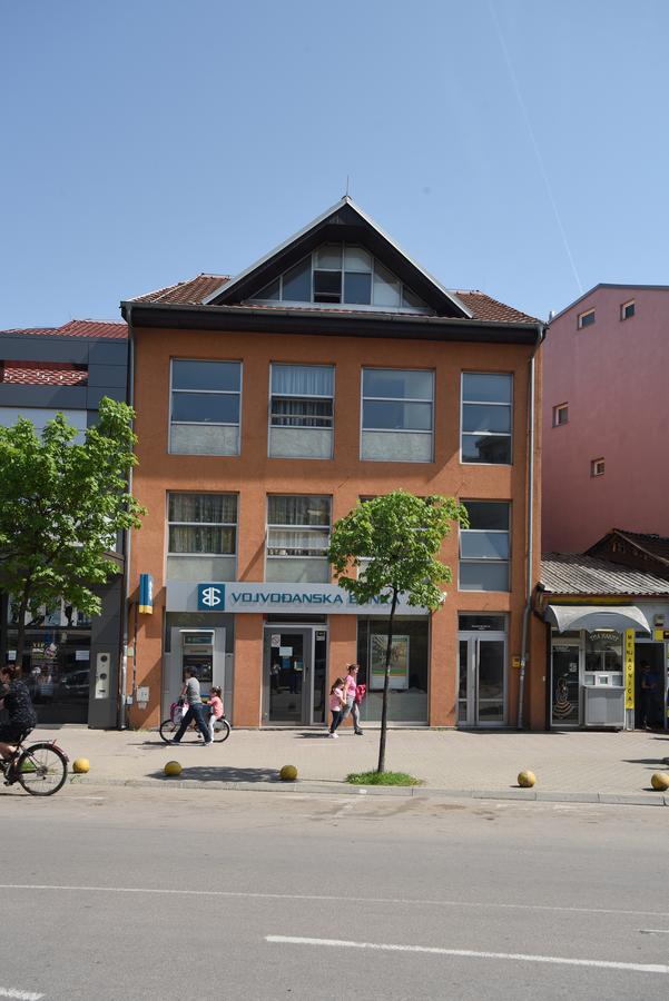 City Center Apartments Pirot Esterno foto