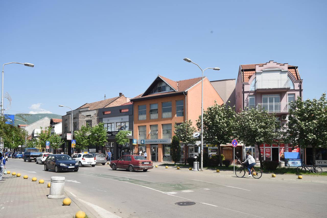 City Center Apartments Pirot Esterno foto