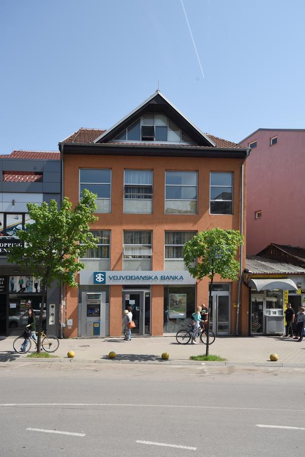 City Center Apartments Pirot Esterno foto